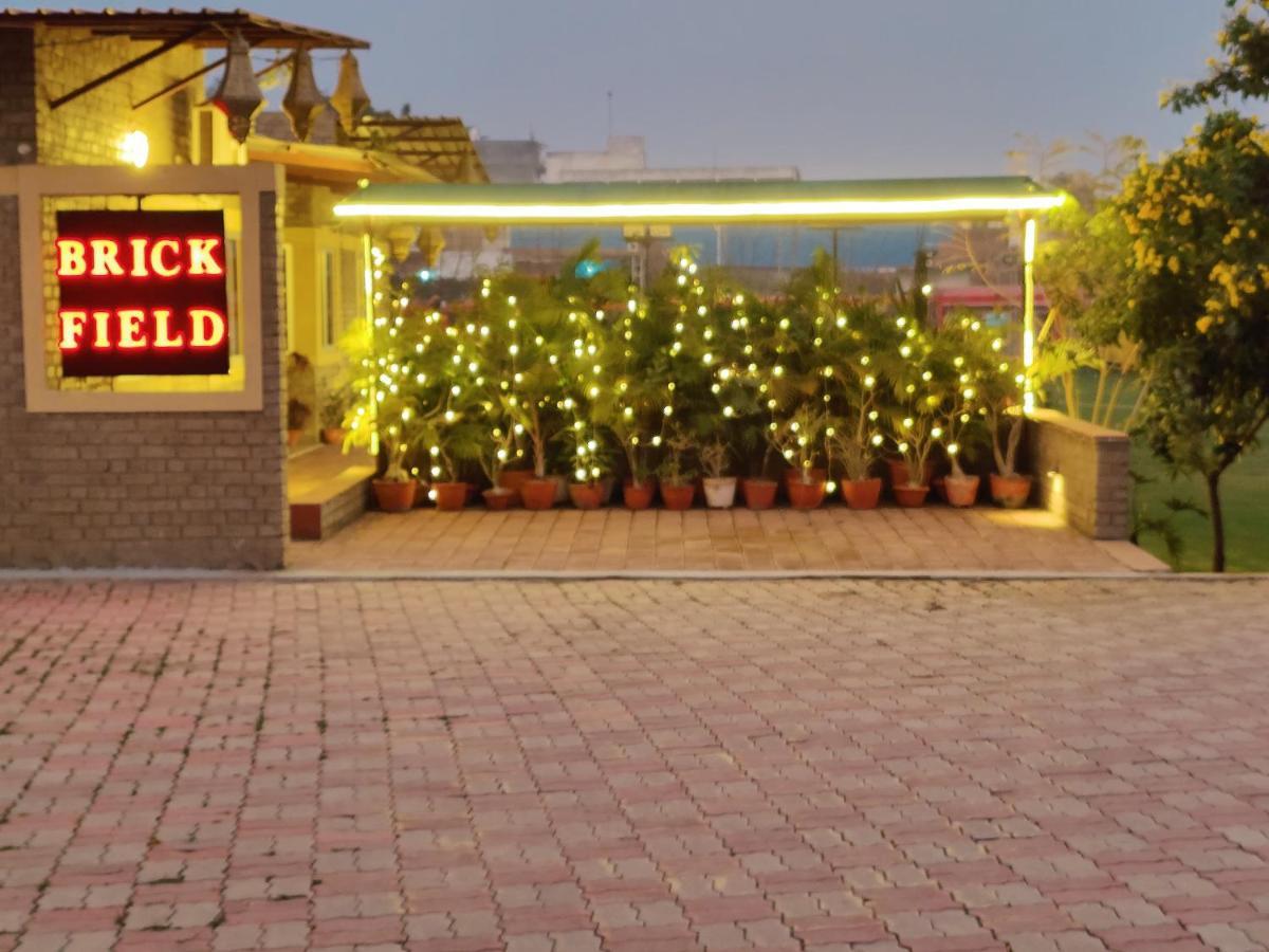 Brick Field Varanasi Exterior foto
